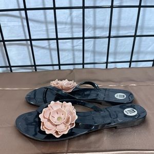 Melissa Harmonic Flower Jelly Flip Flops Sandals
Black Mauve Flower Size 8